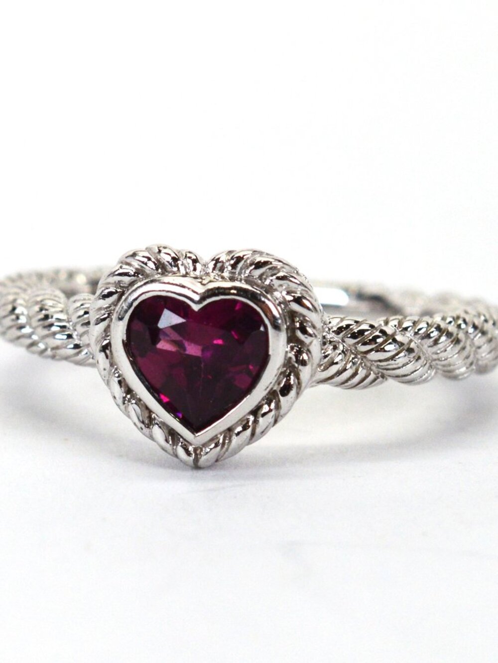Judith Ripka Garnet Sterling Silver Heart Ring Size 8
